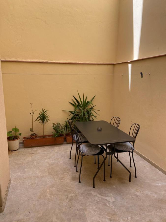 Central Apartment With Patio By Wayra Tarifa Zewnętrze zdjęcie